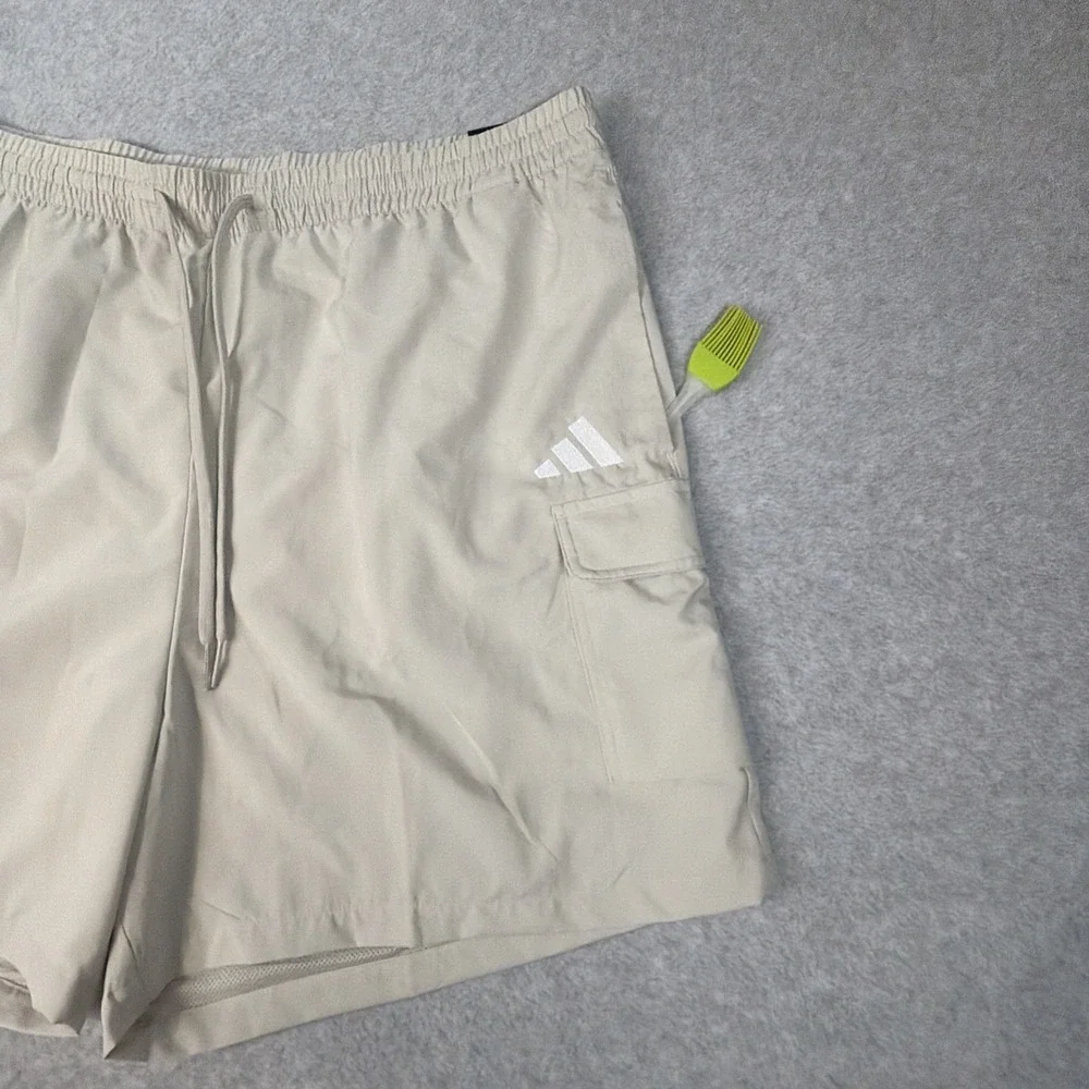 Adidas Cargo Shorts Mens 2XL Sandstone/White Logo 5